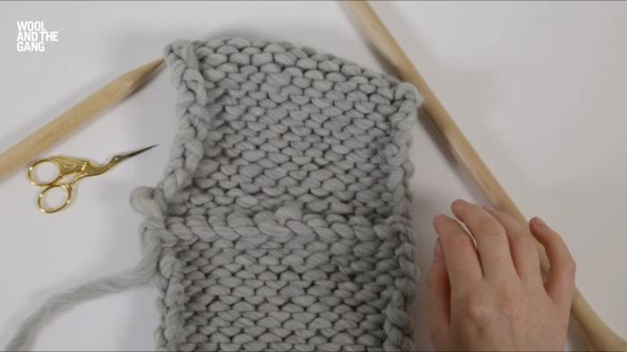 How To Knit A Three Needle Bind Off - Step 6