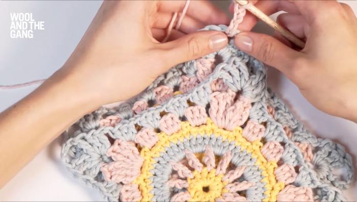 How To Make An Alternating Double Crochet Join - Step 3