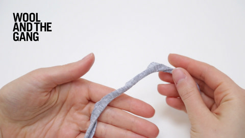 How-to-crochet-a-magic-loop-step-1