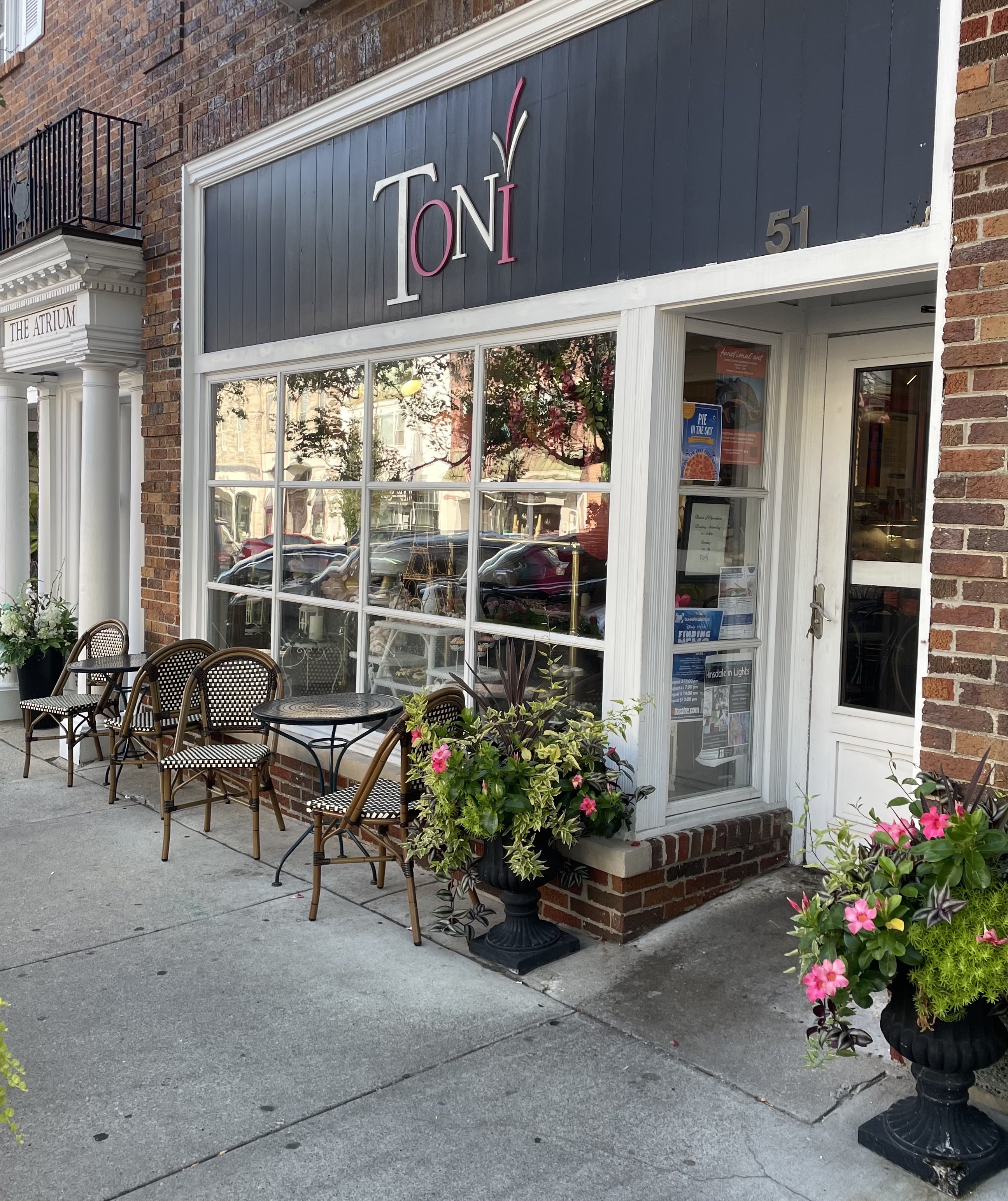 Exterior-Hindale-Cafe.jpg