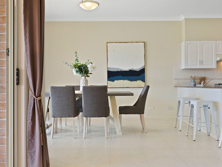Cover: article > How Melanie & Daniel Bought, Sold, and Moved in Three and a Half Weeks