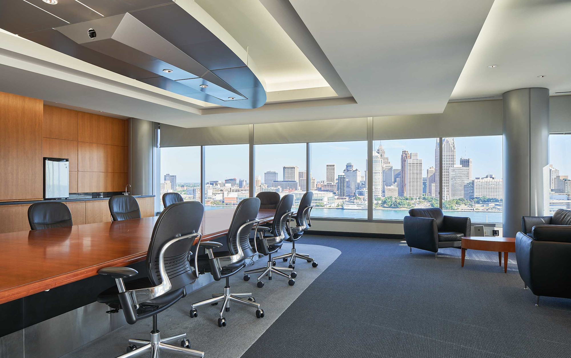 Windsor 1 Riverside Dr W Board Room