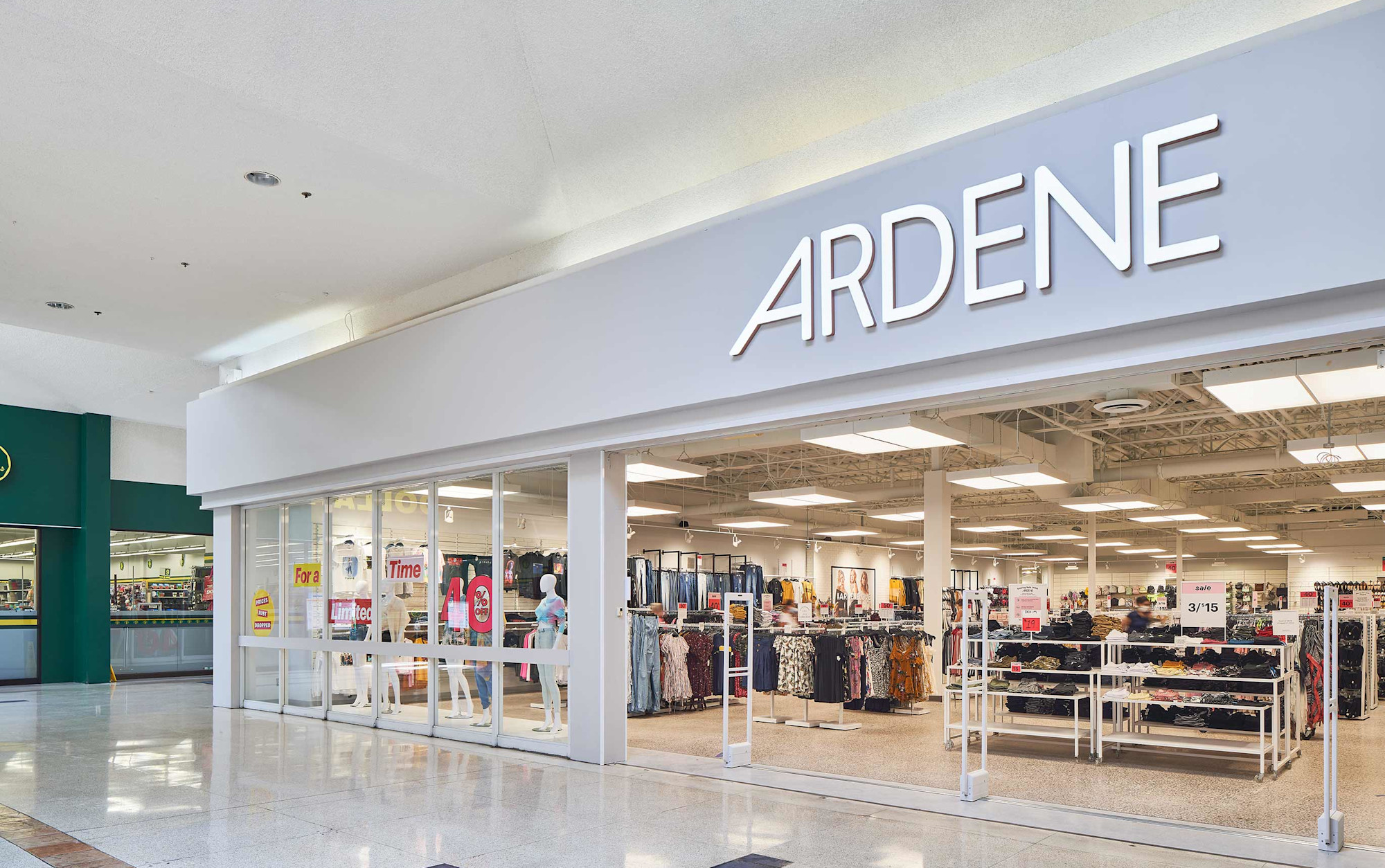 Windsor Tecumseh Mall indoor Ardene