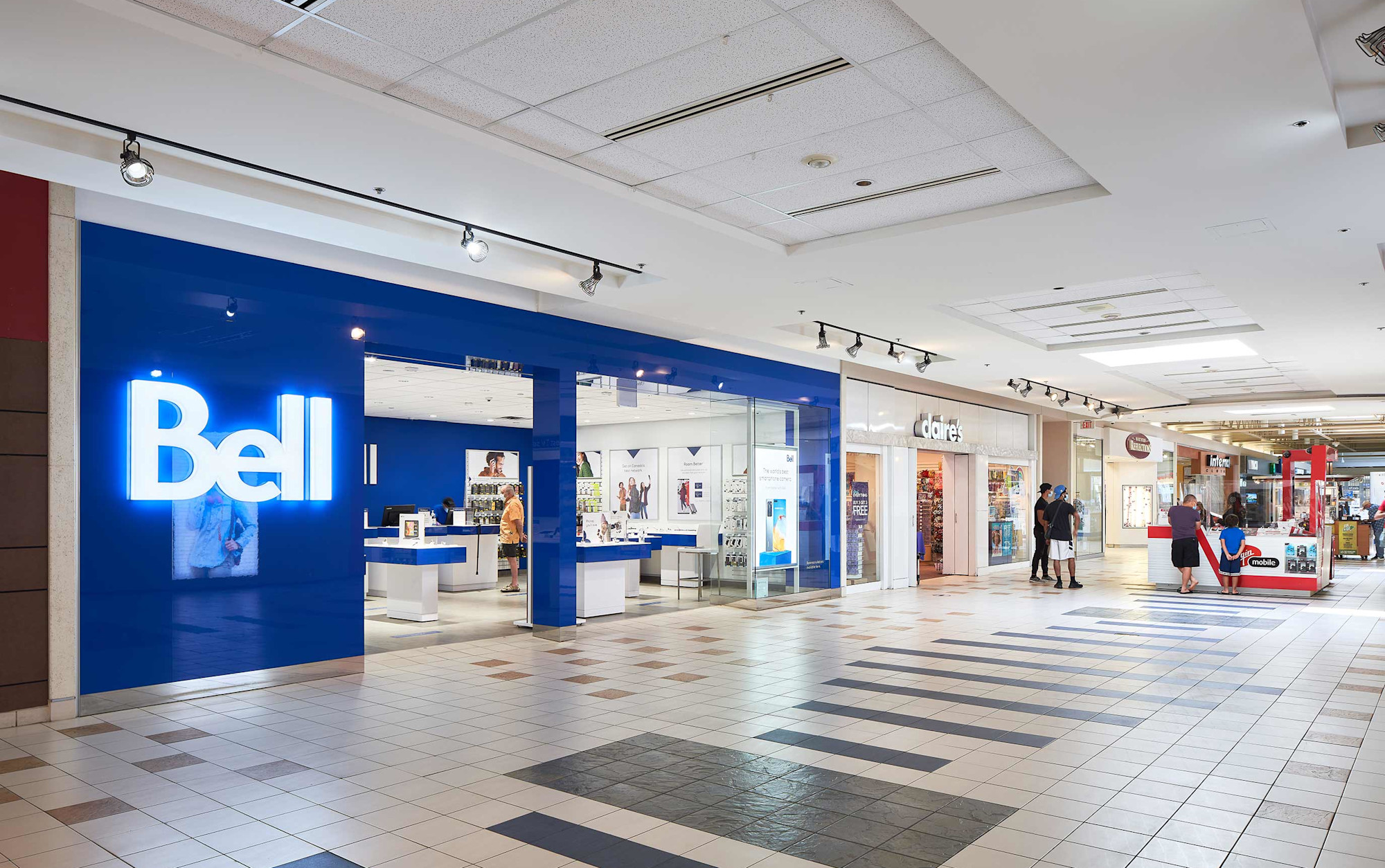 Windsor Tecumseh Mall Indoor Bell Store