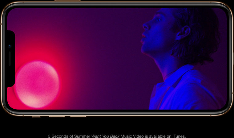 iPhone XS delivers LTE Advanced for superfast download speeds.
