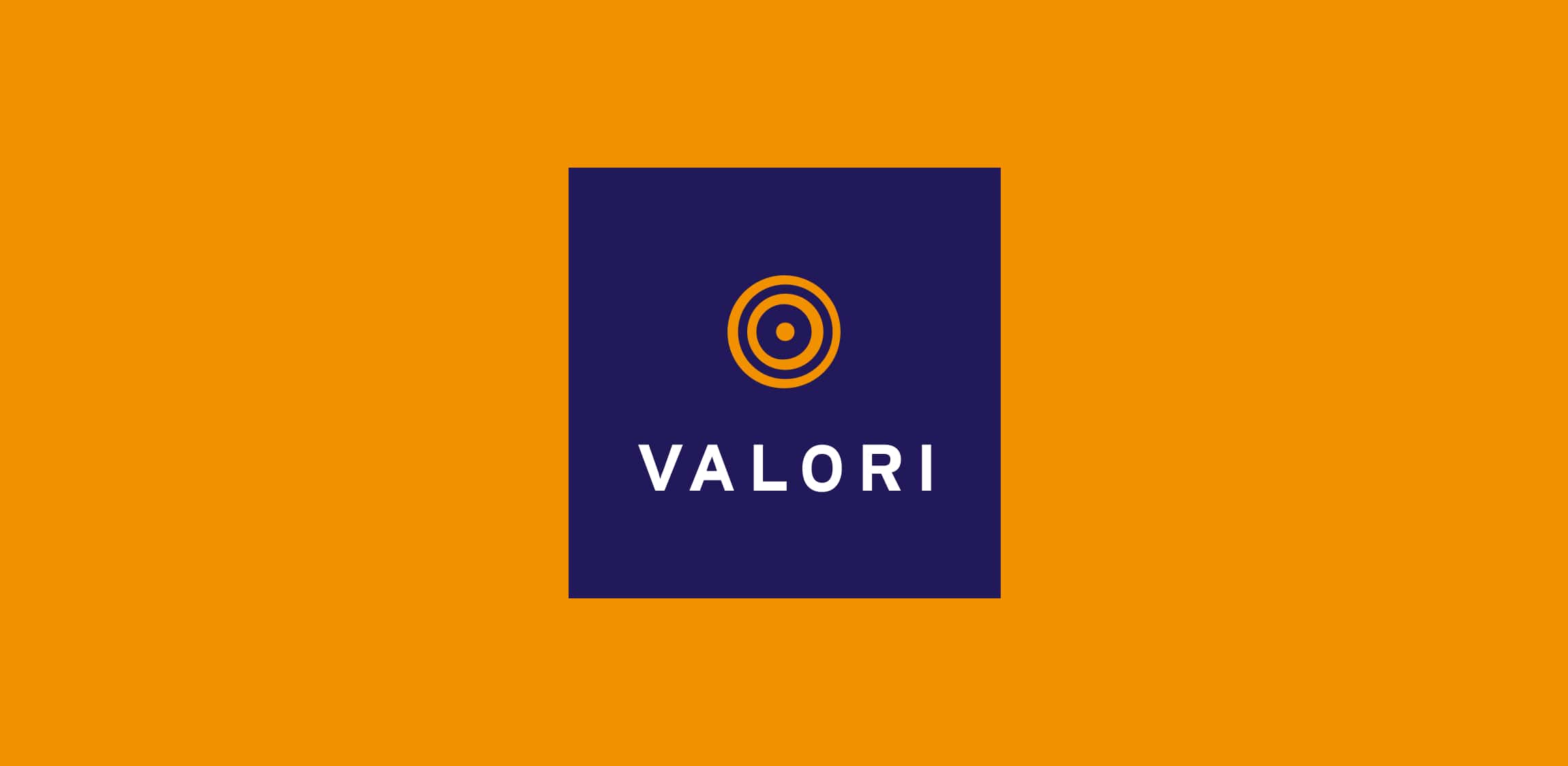 Het logo van valori op een oranje achtergrond