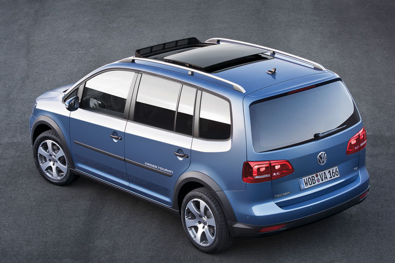 Volkswagen Touran MPV Rear