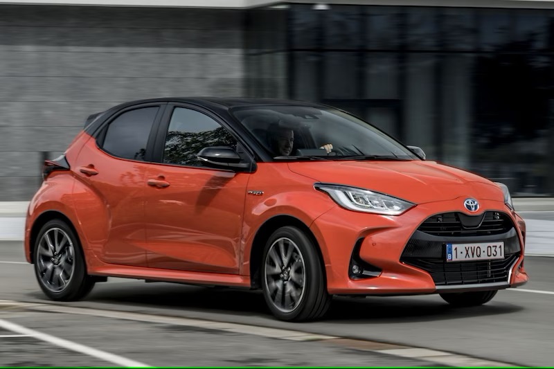 Toyota Yaris 2020 orange front
