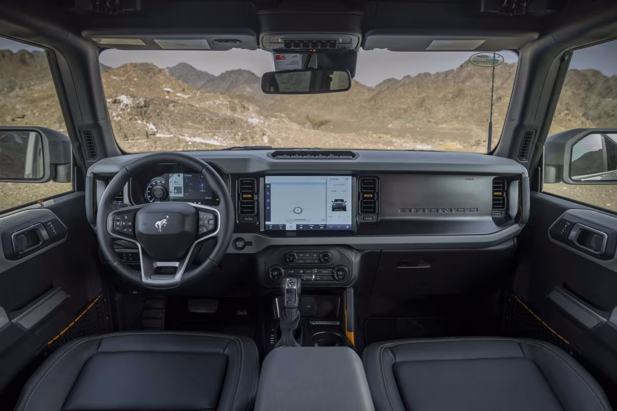 Ford Bronco 2023 interior