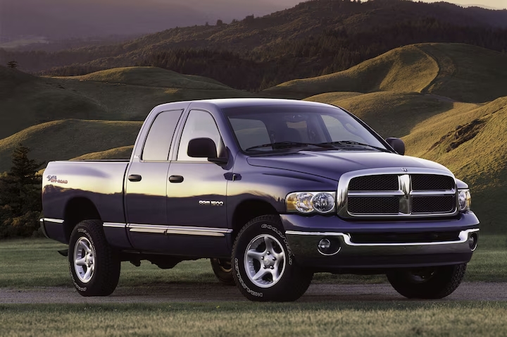 2005-dodge-ram-1500-quad-cab-right-side-angle