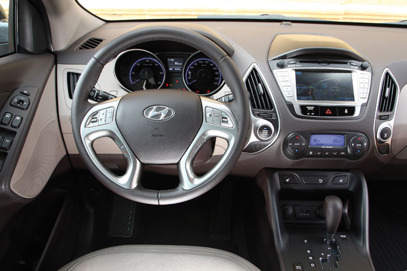 Hyundai ix35 2010-2015 interior
