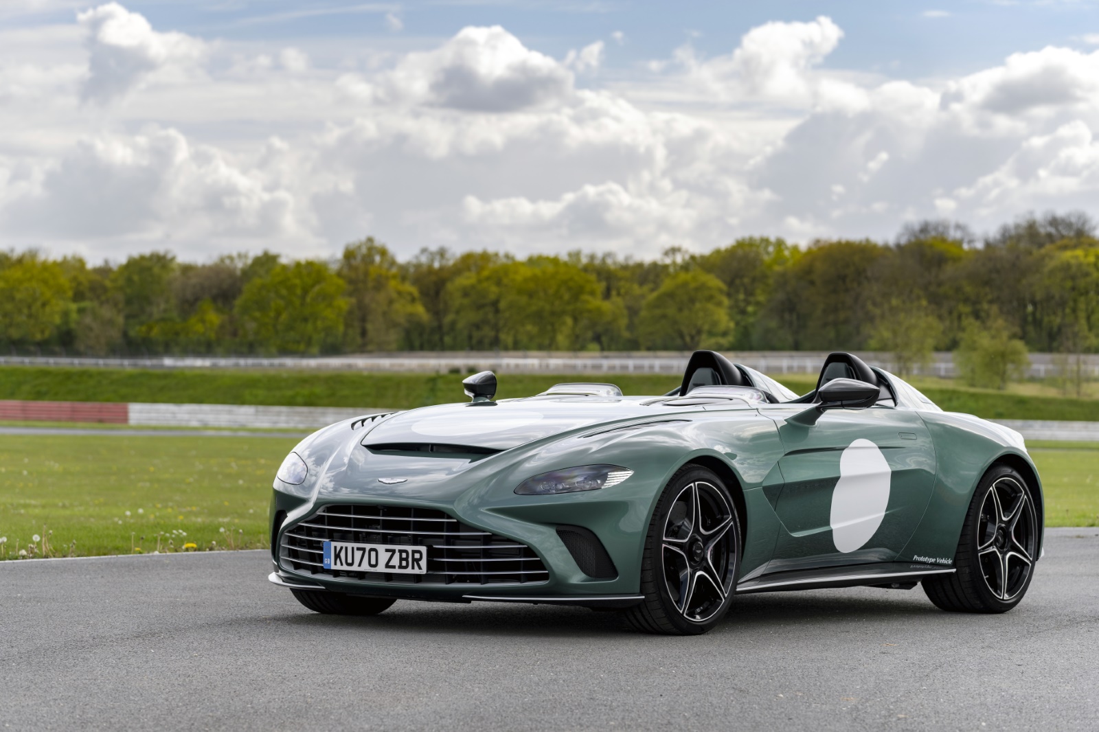 Aston Martin Speedster Cabrio softtop Automaat 5.2 V12 Model,Front