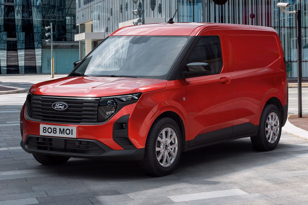 Ford Transit Courer 2023 1