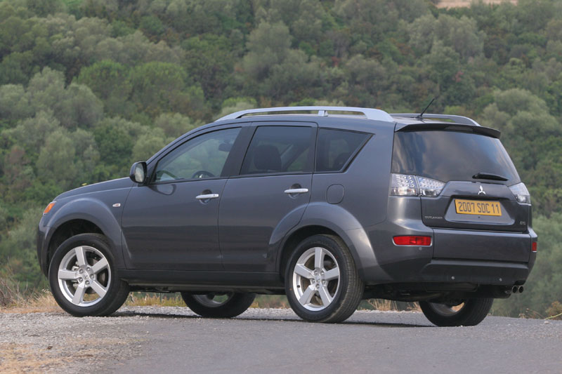 Mitsubishi Outlander 2007-2013 grijs rear