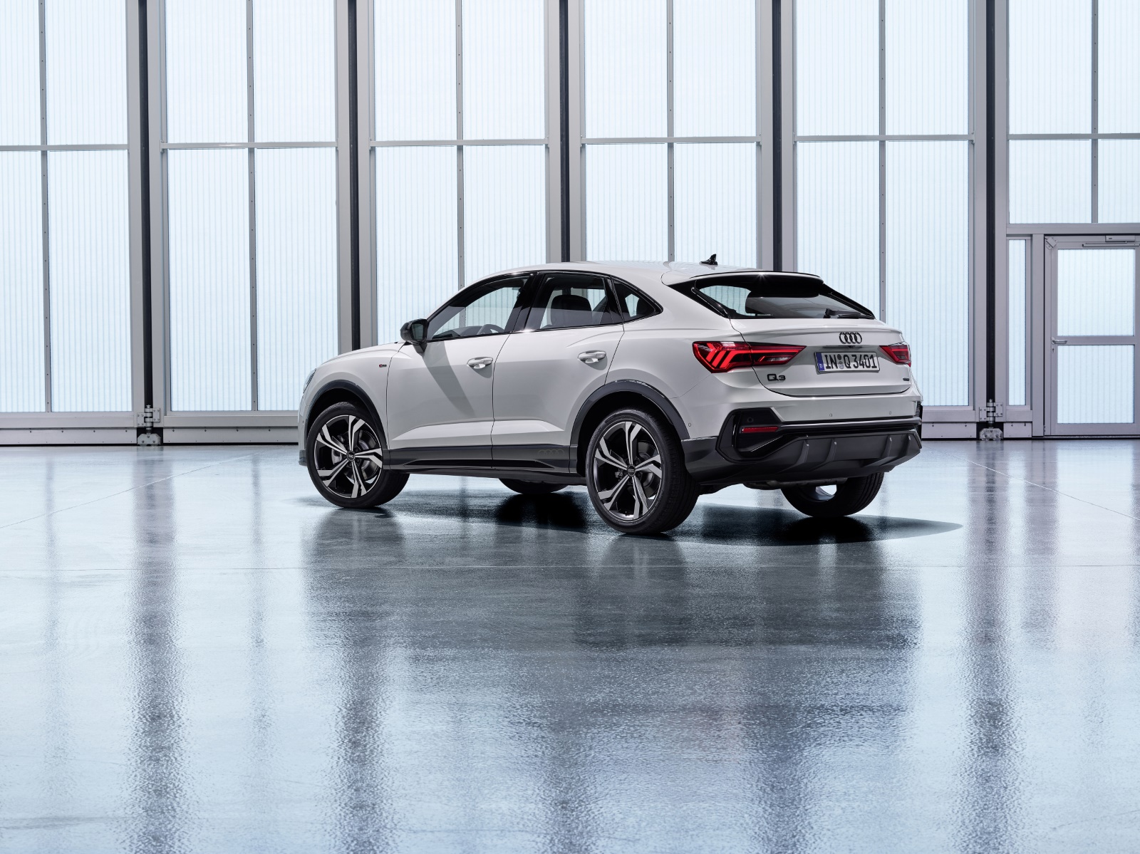 Audi Q3 SUV Automaat Rear
