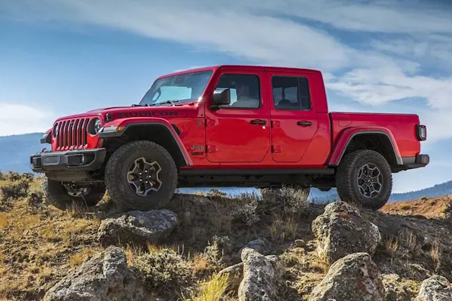 Jeep Gladiator 2022 red front side