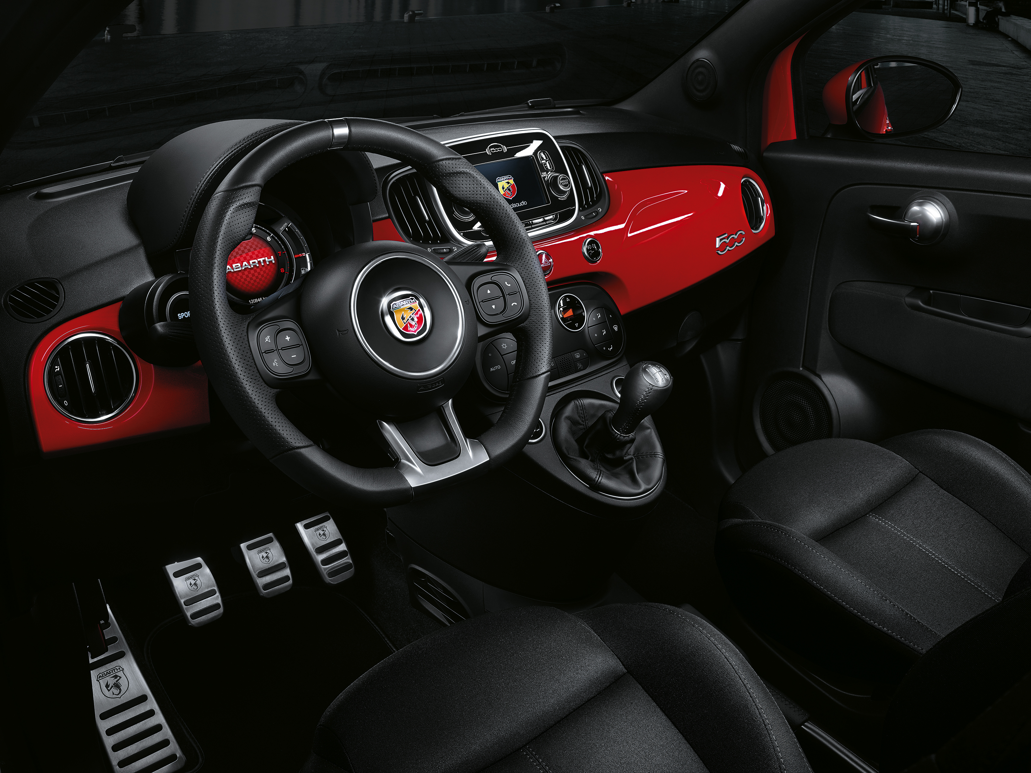 Abarth 595 interior