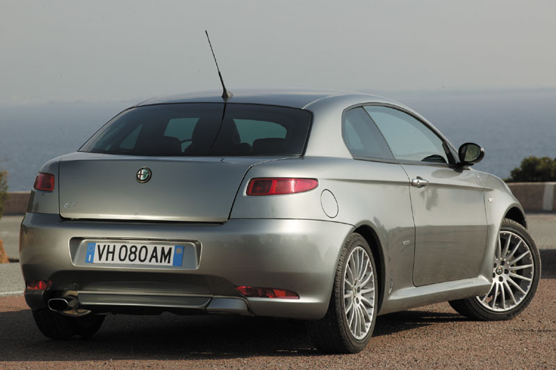 Alfa Romeo GT Coupé Rear
