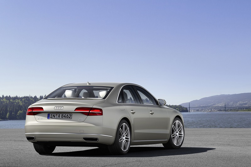 Audi A8 Sedan Automaat Rear