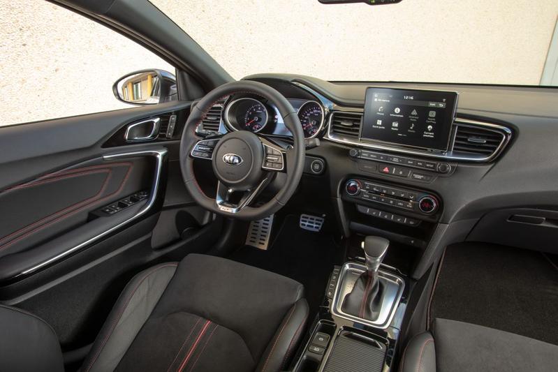 Kia ProCeed 2019+ interior