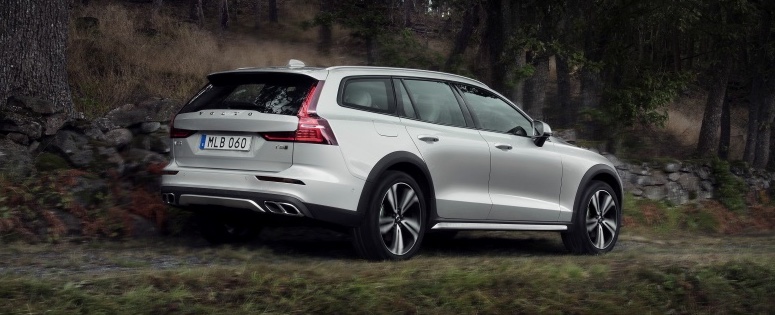 volvo-v60-cross-country-achter