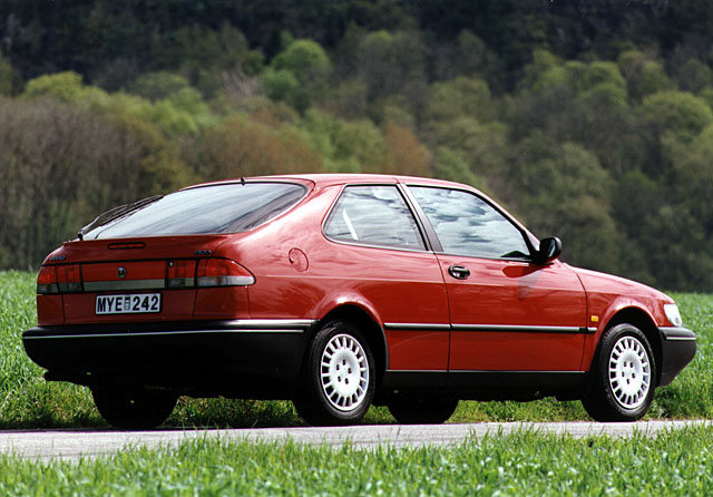 Saab 900 Coupé Rear