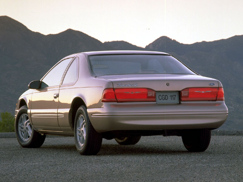 Ford USA Thunderbird Coupé Rear