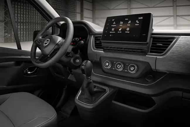 Nissan Primastar 2022 interior