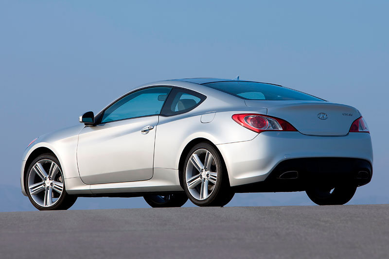 Hyundai Genesis Coupé Rear