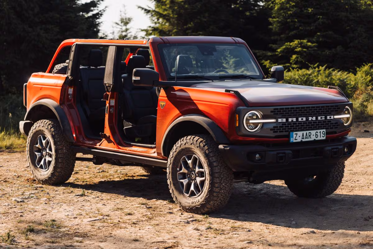 Ford Bronco 2023 red side convertible soft top