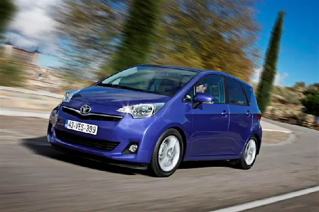 Toyota Verso-S MPV Model,Front