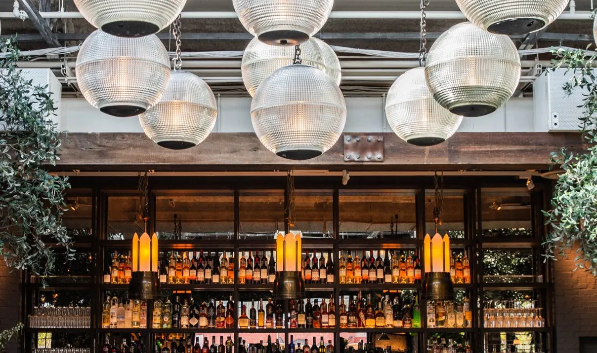 Lettuce Entertain You - Restaurant Interior