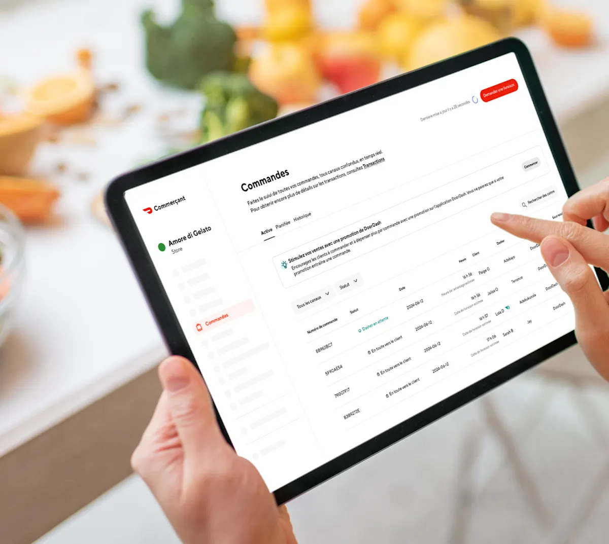 LC-hero-1208x1080-v10.03-FR-Viewing-Orders