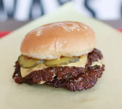 CxBlog-DD-LA-Burgers-Burgers-Never-Say-Die