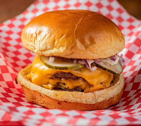 BestRestaurantsChicago AuCheval cheeseburger article