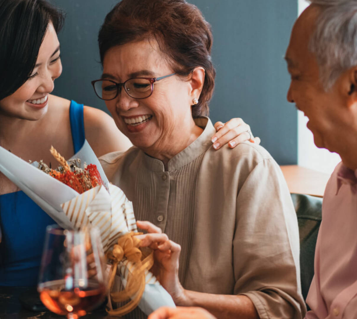 mothers-day-restaurant-sales