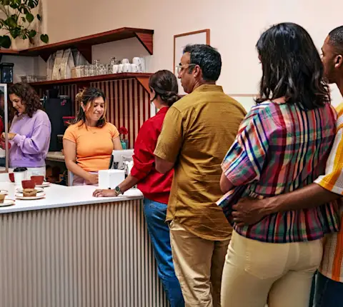 Mx - customers waiting in line - restaurant