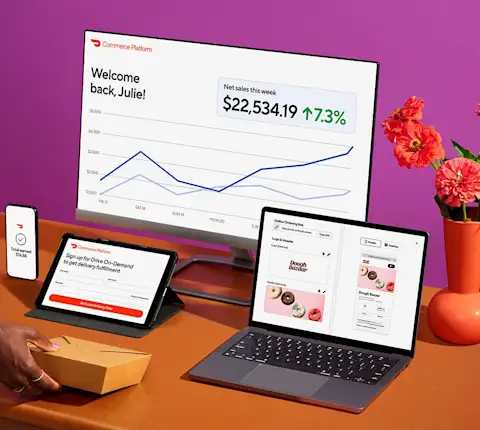 Mx - Commerce platform - Illustration of computers