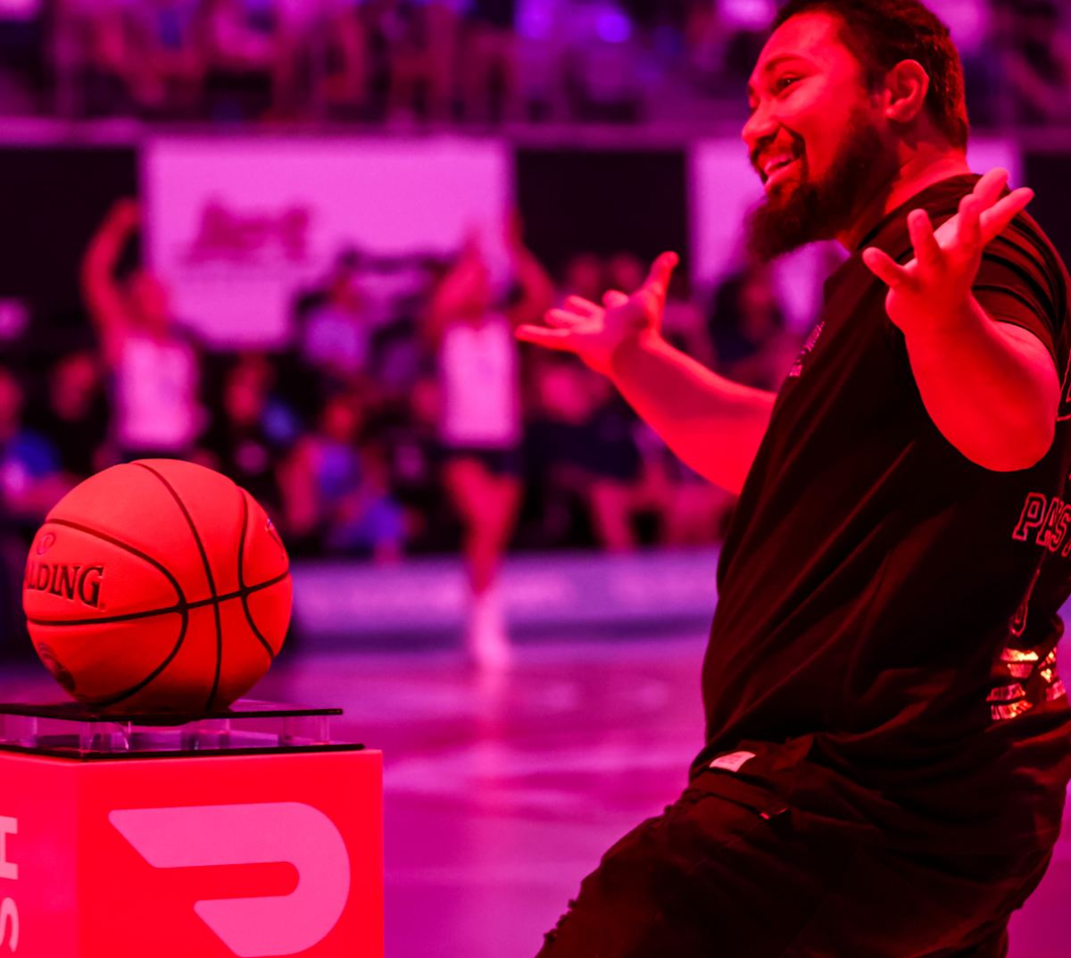 AU - Dx - Blog - Dasher Deliver the Ball Melbourne United