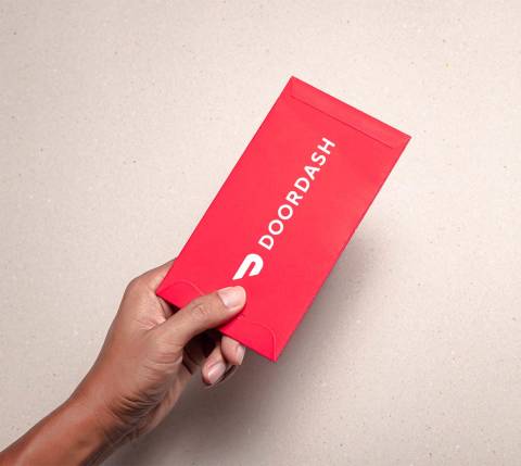 DDfB - Blog - How to Motivate and Reward Your Team With Employee Gift Card Programs - DoorDash Gift Card