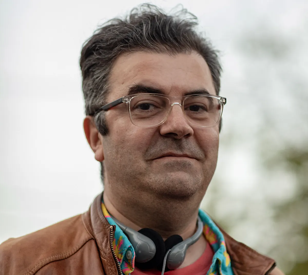 dx Ozgur headshot