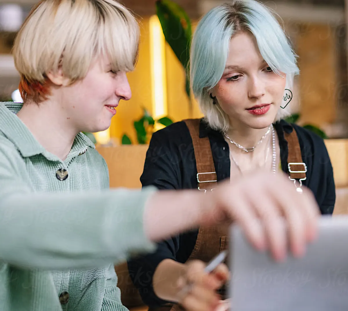 LC-hero-1208x1080-v41.01-Ads-and-Promos