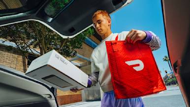 Dx Blog - Shop & Deliver: Dasher Joshua's Top Tips for Electronics Delivery - Hero Image