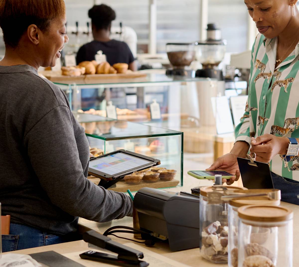 LC-hero-1208x1080-v68.01.01-POS-Deliverect