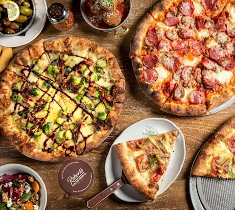 CxBlog-DD-Chicago-RobertsPizza