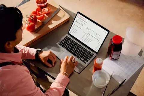 Ads - Blog - The Power of Partnership - Owner Ads Manager Laptop