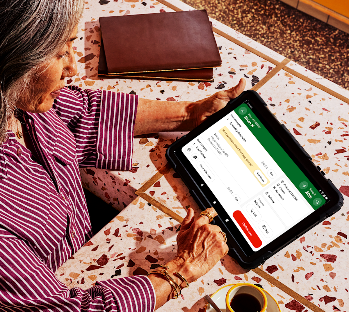 Mx - Learning Center - Adjust Existing Order on Your Tablet
