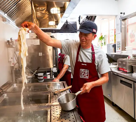 CxBlog-DD-XiAn-Profile-OwnerKitchen