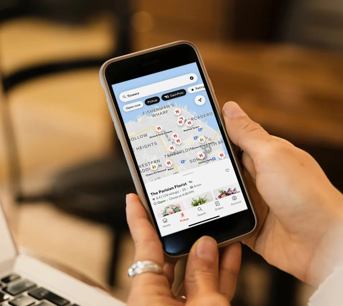 What’s Driving the Growth in Online Flower Delivery