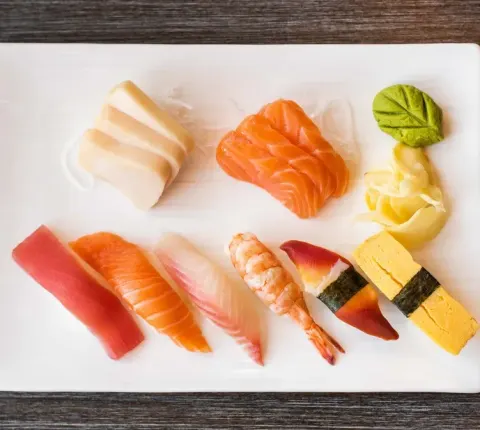 maki bar - sushi combo